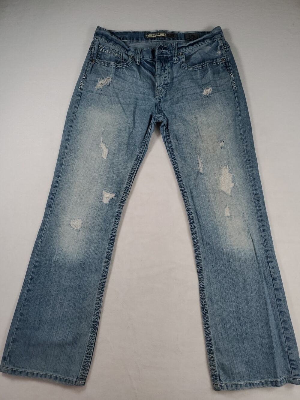 BKE Jeans Mens 32S Blue Distressed Aiden Lite Wash Straight Embroidered